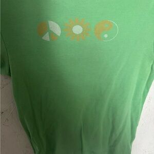 American Eagle Bright Green Crew Neck Tee